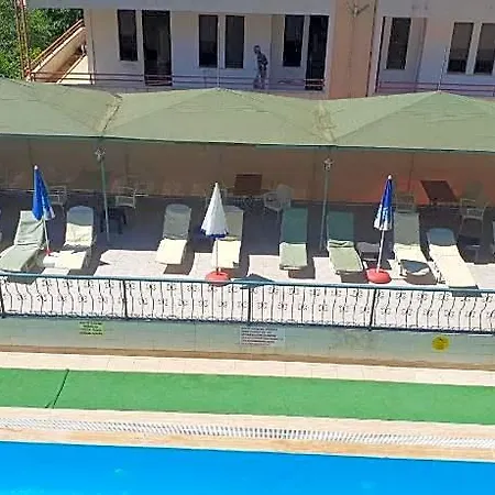 Isabella Hotel